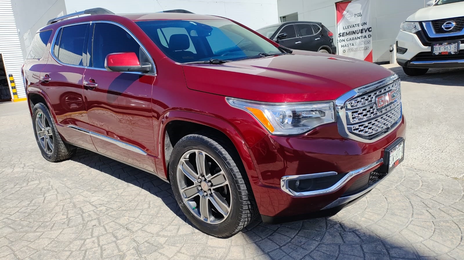 2017 GMC Acadia DENALI V6 3.6L 310 CP 5 PUERTAS AUT PIEL BA AA QC