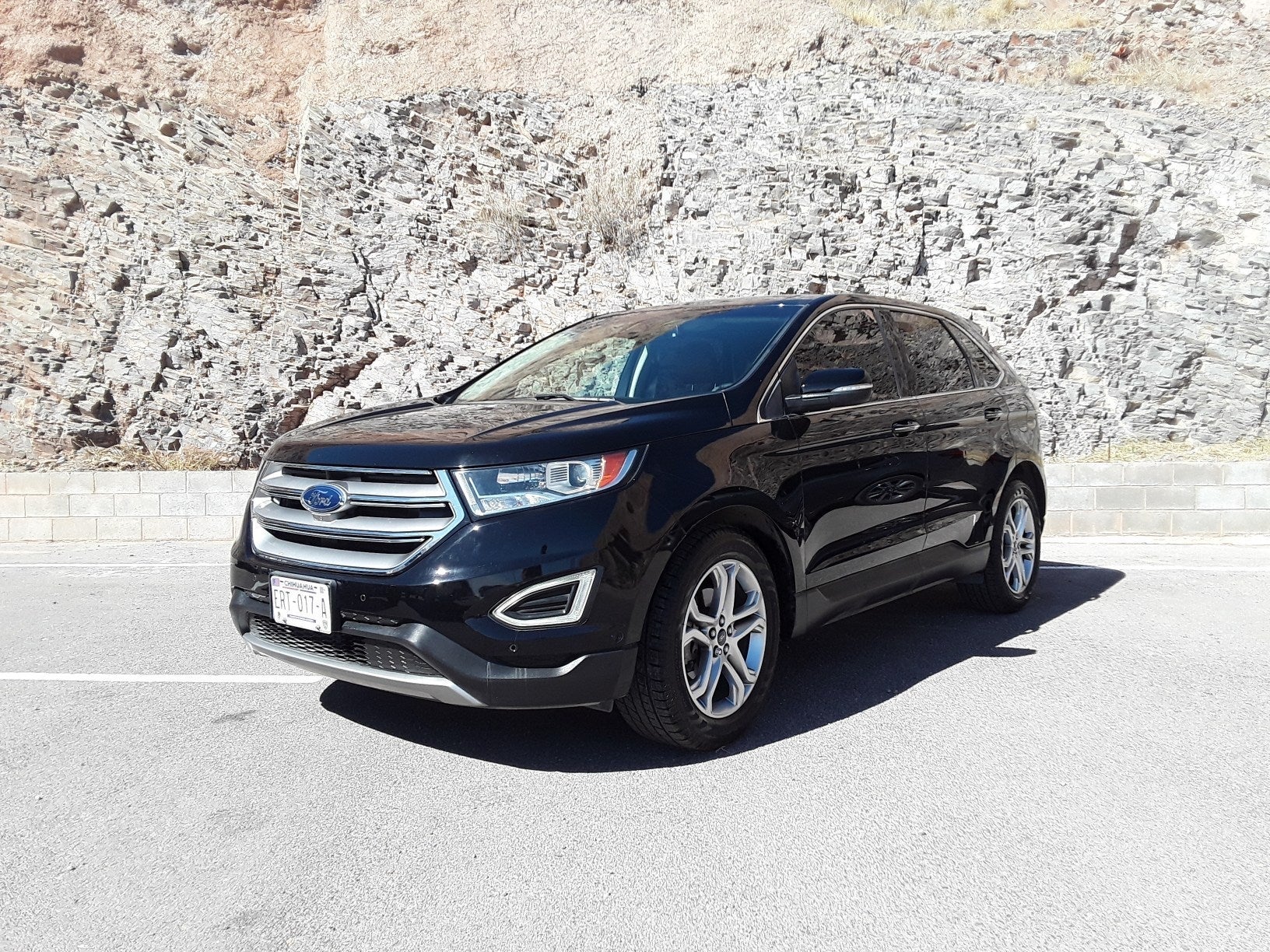 2018 Ford Edge TITANIUM V6 2.0T 245 CP 5 PUERTAS AUT PIEL BA AA